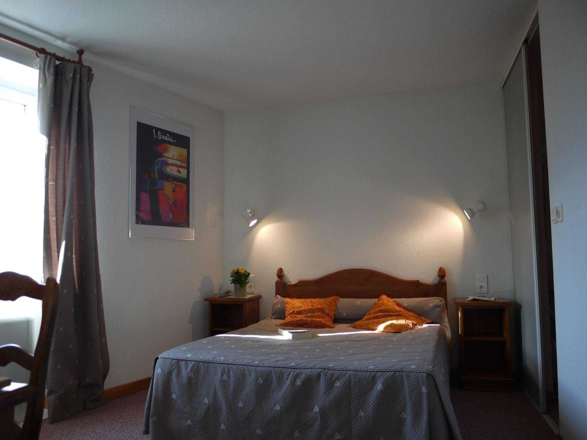 Castel Mireio Bed & Breakfast Cairanne ภายนอก รูปภาพ
