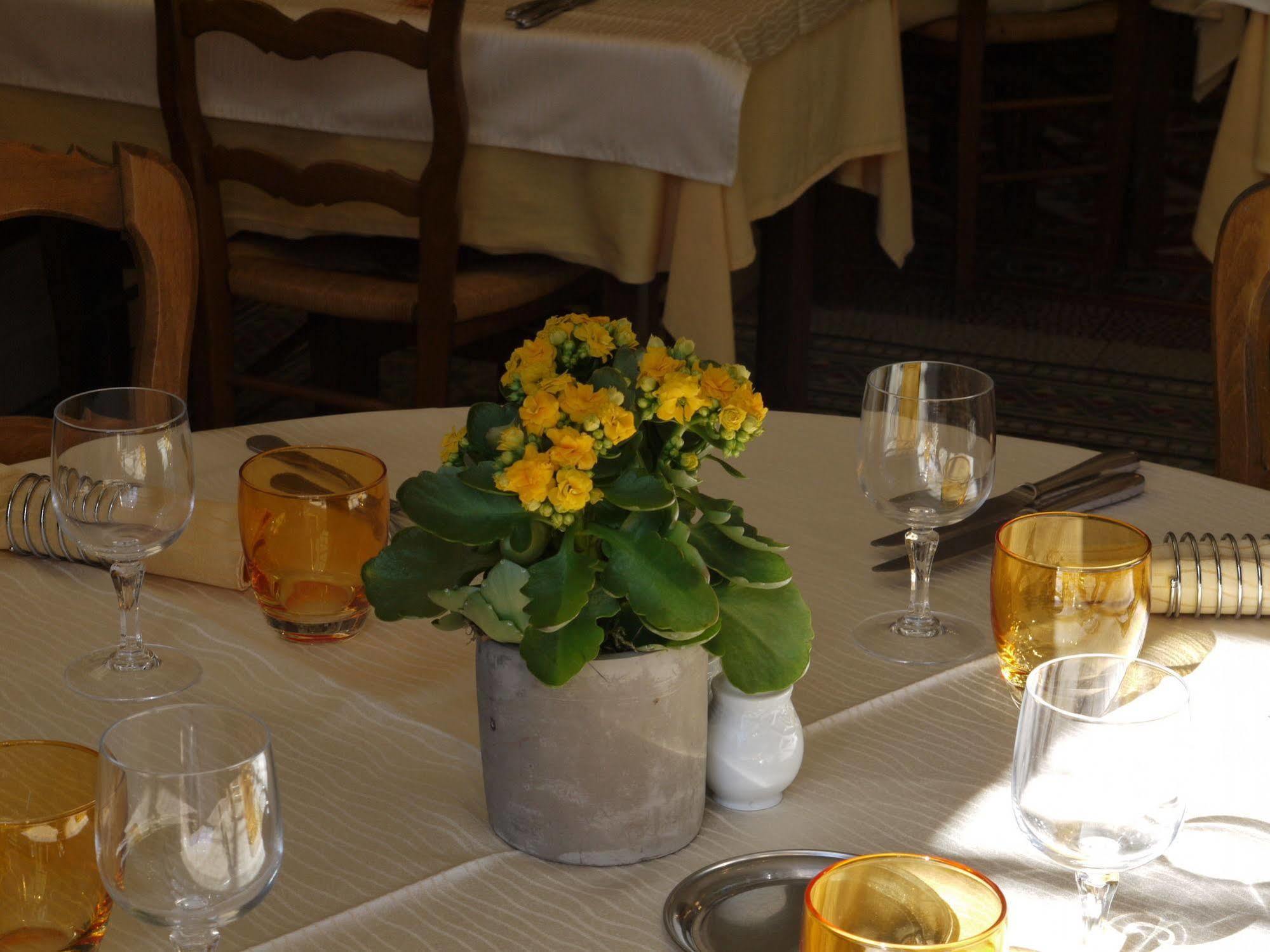 Castel Mireio Bed & Breakfast Cairanne ภายนอก รูปภาพ